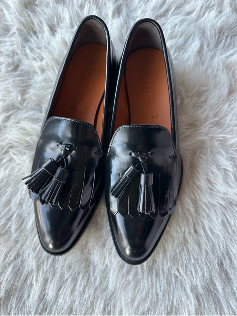 Everlane Black Leather Tassel Kiltie Loafers made in Italy 5.5